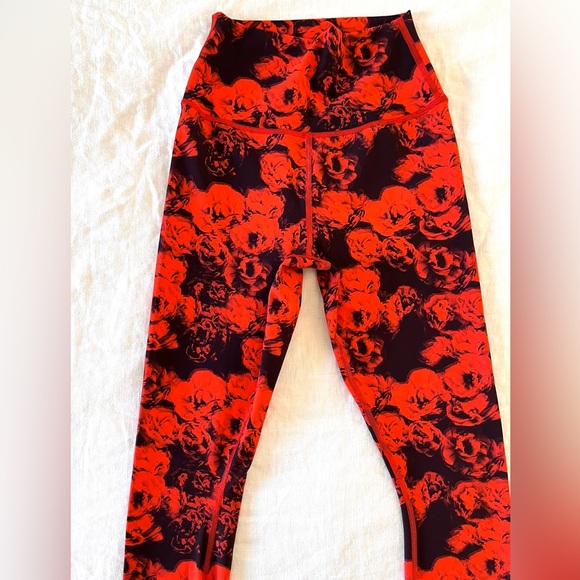 Alo Yoga XS roses high waisted leggings cherry red - Picture 5 of 11